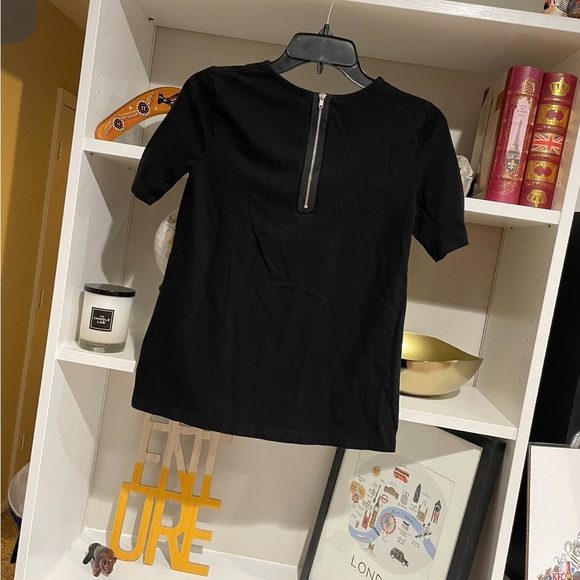 Unique top - Picture 2 of 3